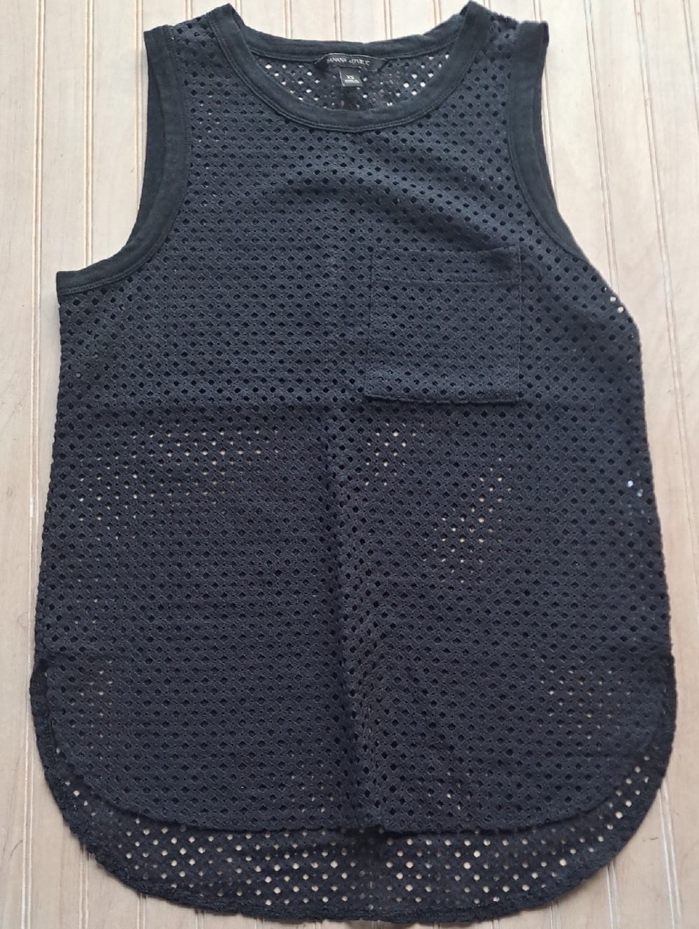 Banana Republic Black Mesh Eyelet Sleeveless Pocket Tank Top